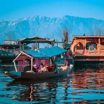 Kashmir Family Tour Package