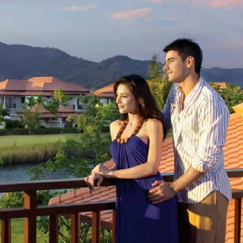 Grand Kerala Honeymoon Tour Package