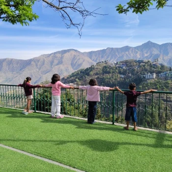 Dehradun Mussoorie Family Tour Package